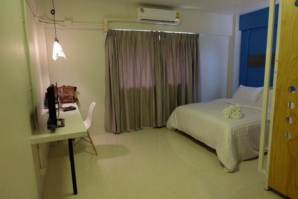 Oyes Hostel Krabi Luaran gambar
