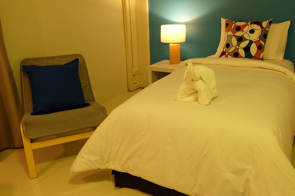 Oyes Hostel Krabi Luaran gambar