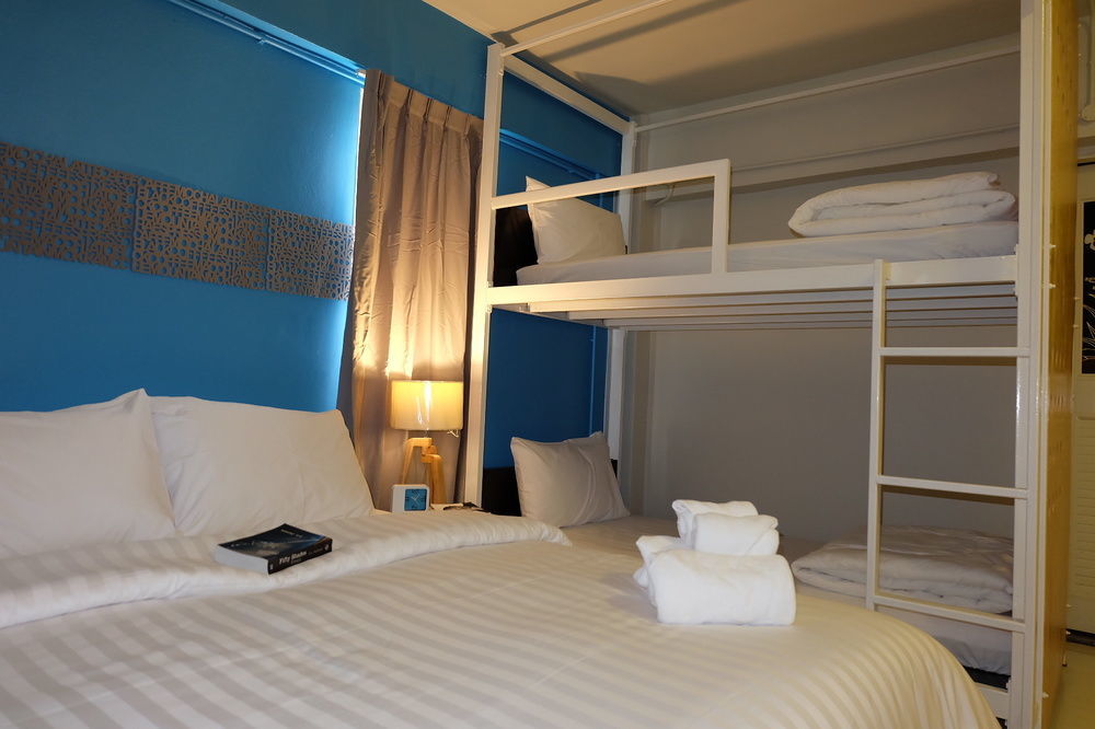 Oyes Hostel Krabi Luaran gambar