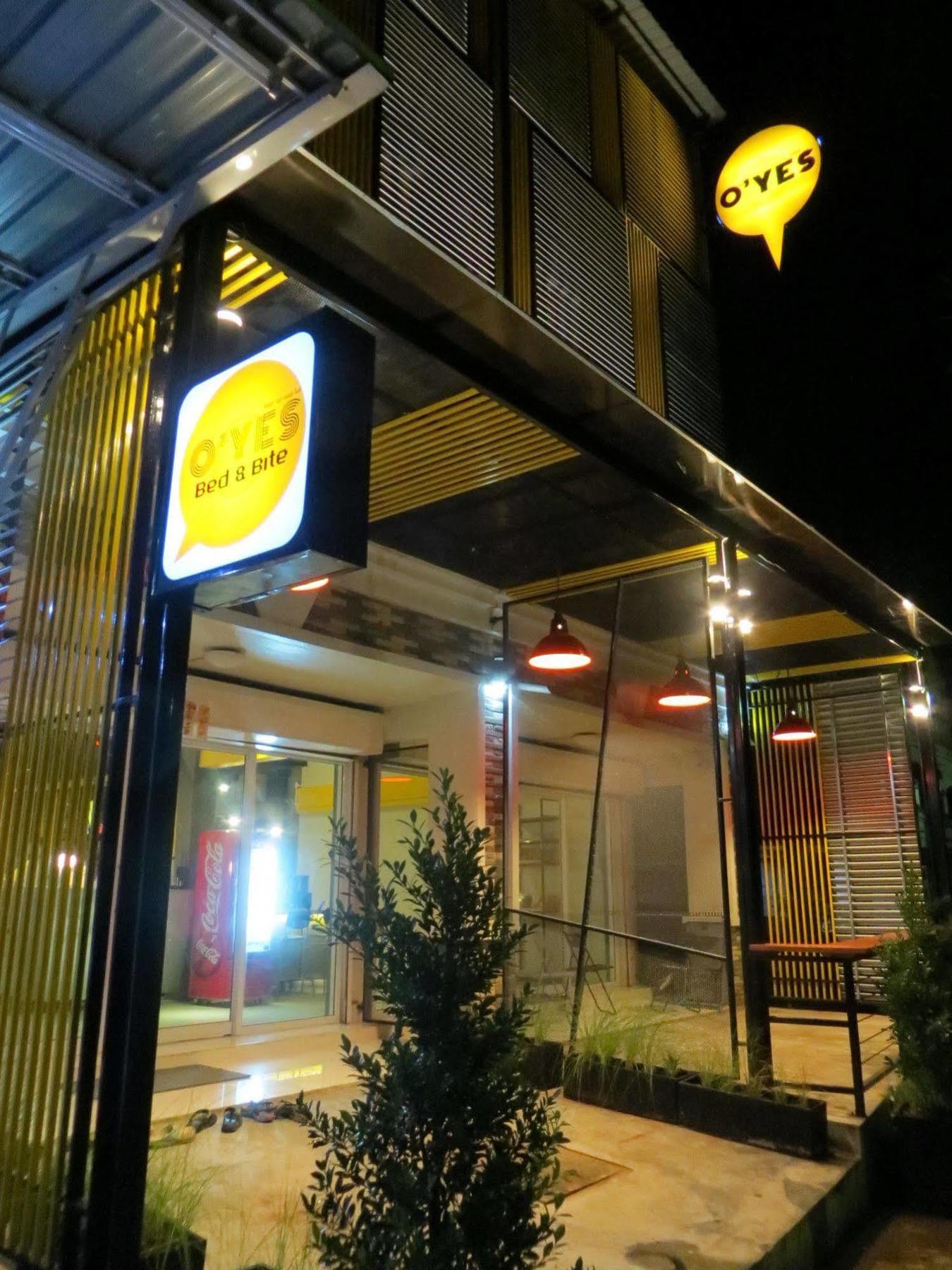 Oyes Hostel Krabi Luaran gambar