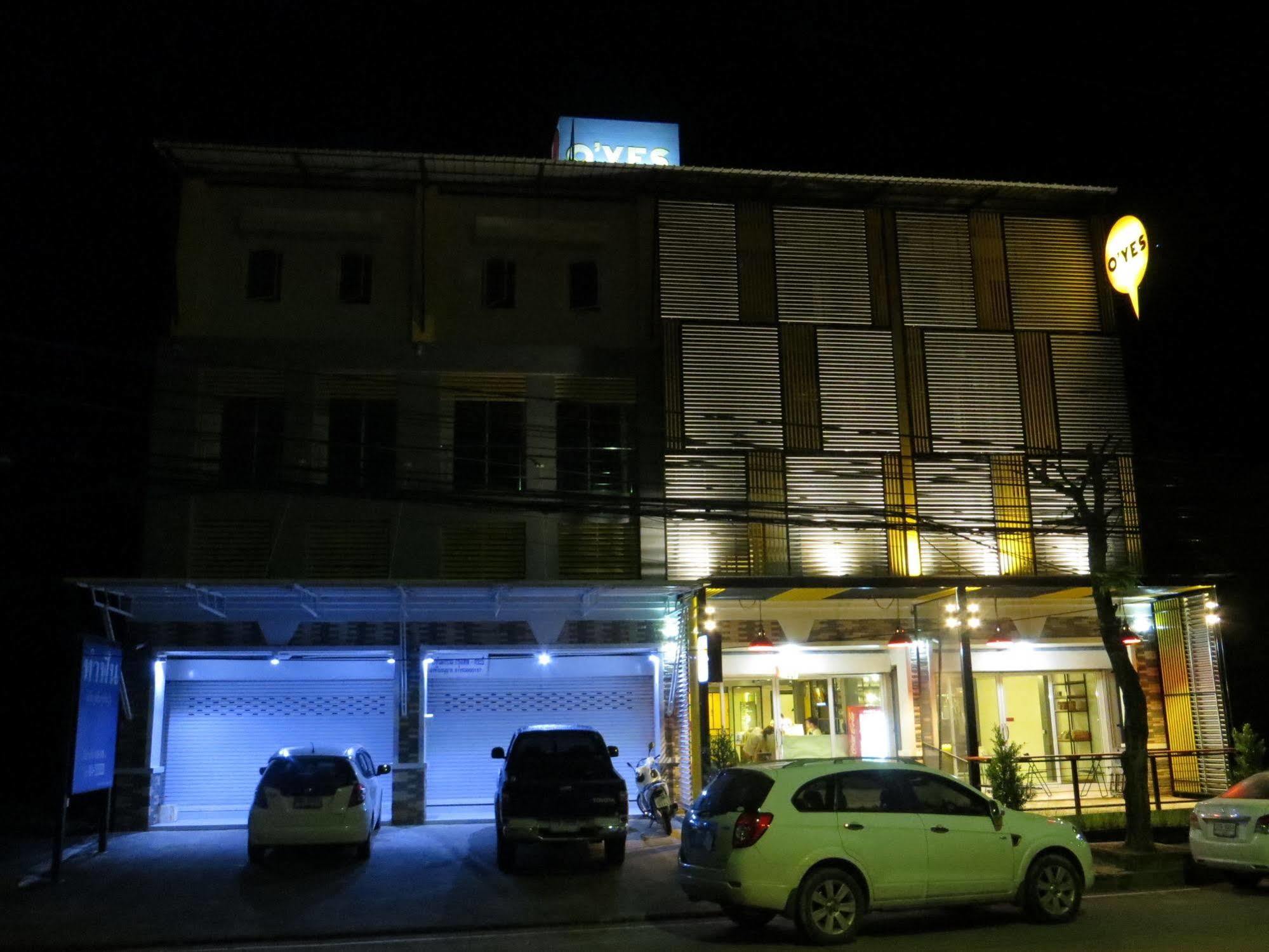 Oyes Hostel Krabi Luaran gambar